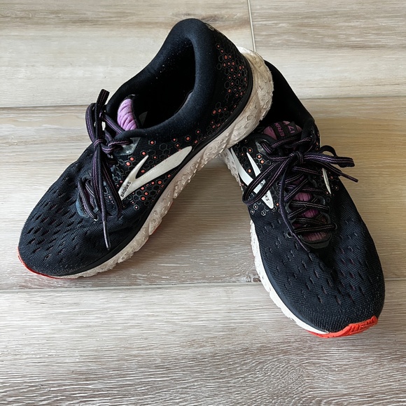 Brooks Shoes - Brooks Glycerin 17 Women's Running Shoes Size 8.5